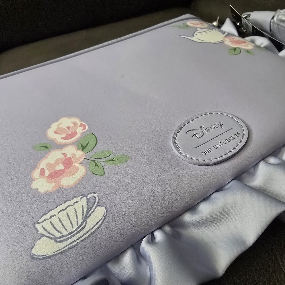 Disney The Aristocats Marie Ruffle Wristlet NWT - Picture 4 of 7